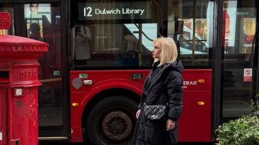 Ελεωνόρα Ζουγανέλη: Το φωτογραφικό άλμπουμ από το ταξίδι της στο στολισμένο Λονδίνο