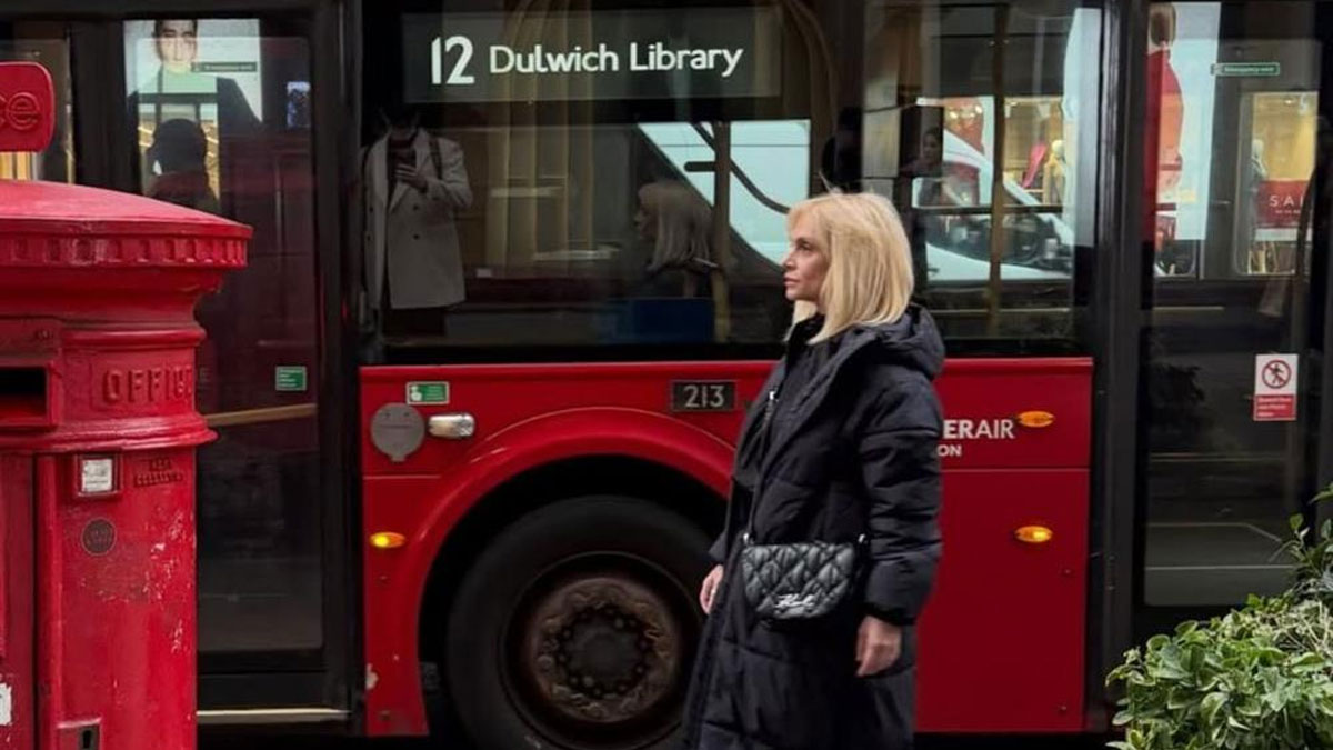 Ελεωνόρα Ζουγανέλη: Το φωτογραφικό άλμπουμ από το ταξίδι της στο στολισμένο Λονδίνο