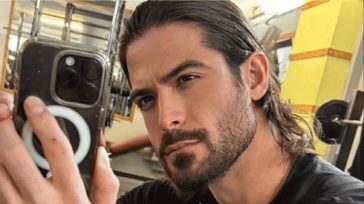 Οι αινιγματικές αναρτήσεις του Άρη Μουγκοπέτρου