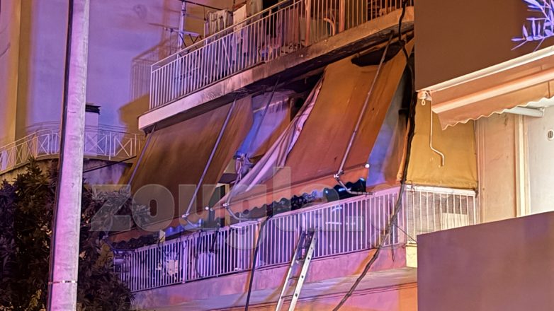 Απανθρακώθηκαν δύο άνθρωποι σε πυρκαγιά στην Καλλιθέα