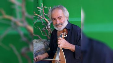 Απεβίωσε ο γνωστός λυράρης Μανώλης Σκουλάς