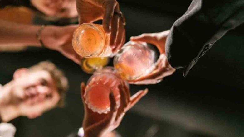 Πάτρα: Δύο ανήλικοι στο νοσοκομείο έπειτα από κατανάλωση αλκοόλ