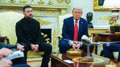 Τραμπ: Ο Ζελένσκι «δεν έχει τίποτα μέχρι να το εγκρίνω εγώ»