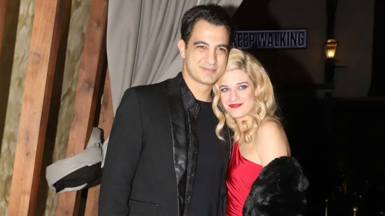 Τζένη Θεωνά – Δήμος Αναστασιάδης: Οικογενειακές στιγμές στη στολισμένη Θεσσαλονίκη με τους γιους τους