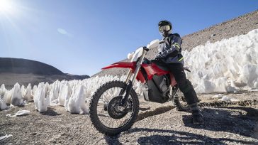 Η Stark ανέβασε την ηλεκτρική χωμάτινη VARG EX στα 6,721 μέτρα!