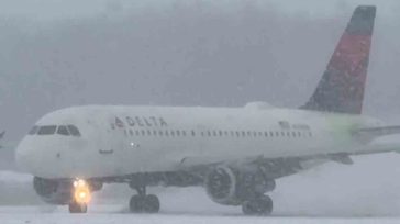 Χιονοθύελλα στη Νέα Υόρκη: Πάνω από 1.600 ακυρώσεις πτήσεων