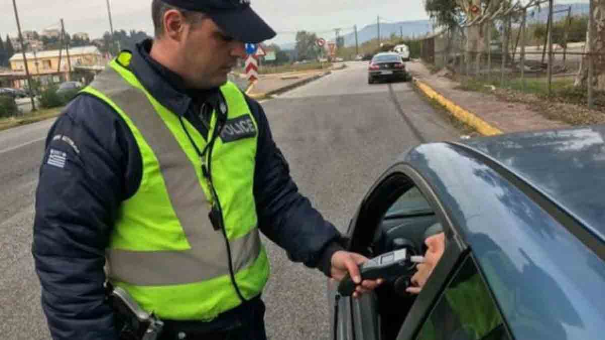 Συνελήφθη 48χρονος μεθυσμένος οδηγός που περνούσε κόκκινα φανάρια