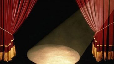 Ένωση Θεατρικών Παραγωγών: Δεν κλείνουν όλα τα θέατρα αύριο λόγω της απεργίας του ΣΕΗ – Κανονικά το 70% των παραστάσεων