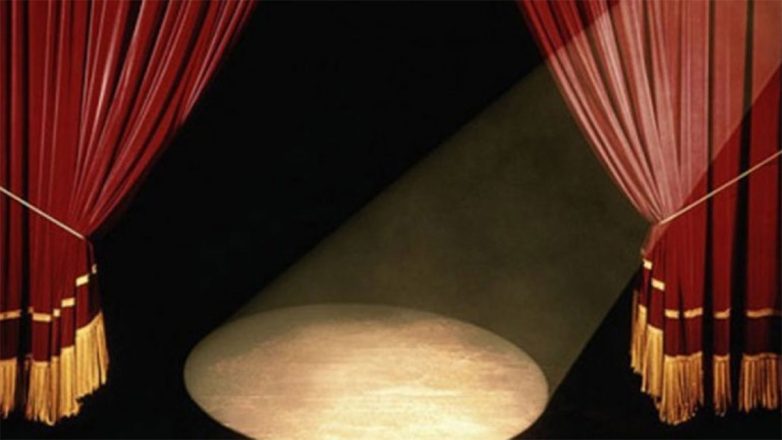 Ένωση Θεατρικών Παραγωγών: Δεν κλείνουν όλα τα θέατρα αύριο λόγω της απεργίας του ΣΕΗ – Κανονικά το 70% των παραστάσεων