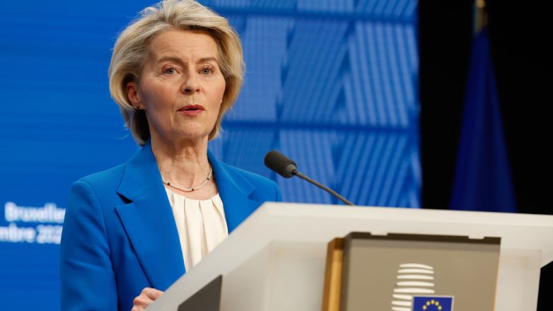 Φον ντερ Λάιεν για Ουκρανία: Κομβικής σημασίας η ύπαρξη ακλόνητων εγγυήσεων ασφάλειας