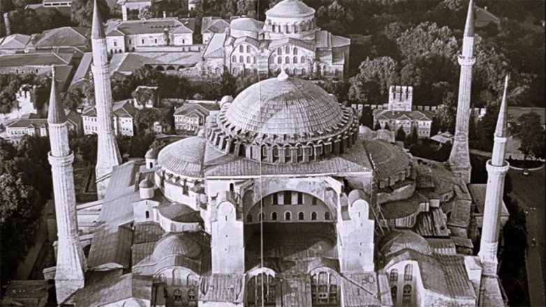 Η «γέννηση» της Αγιάς Σοφιάς – Αν ήταν άνθρωπος, θα έσβηνε 1.488 κεράκια!