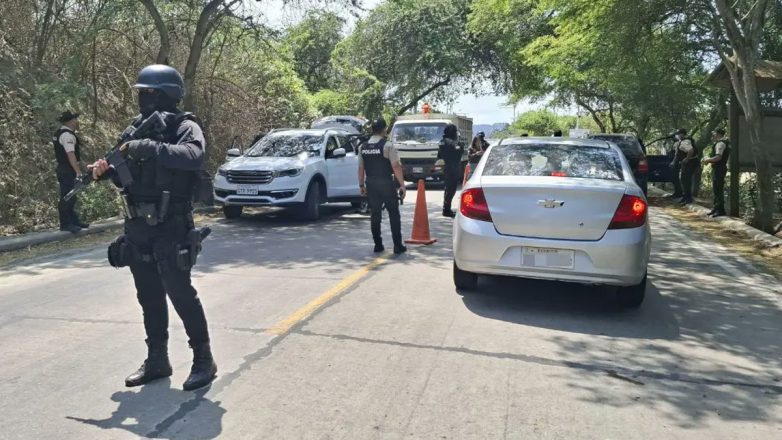 Ισημερινός: Έξι νεκροί από πυρά ενόπλων σε παραλία