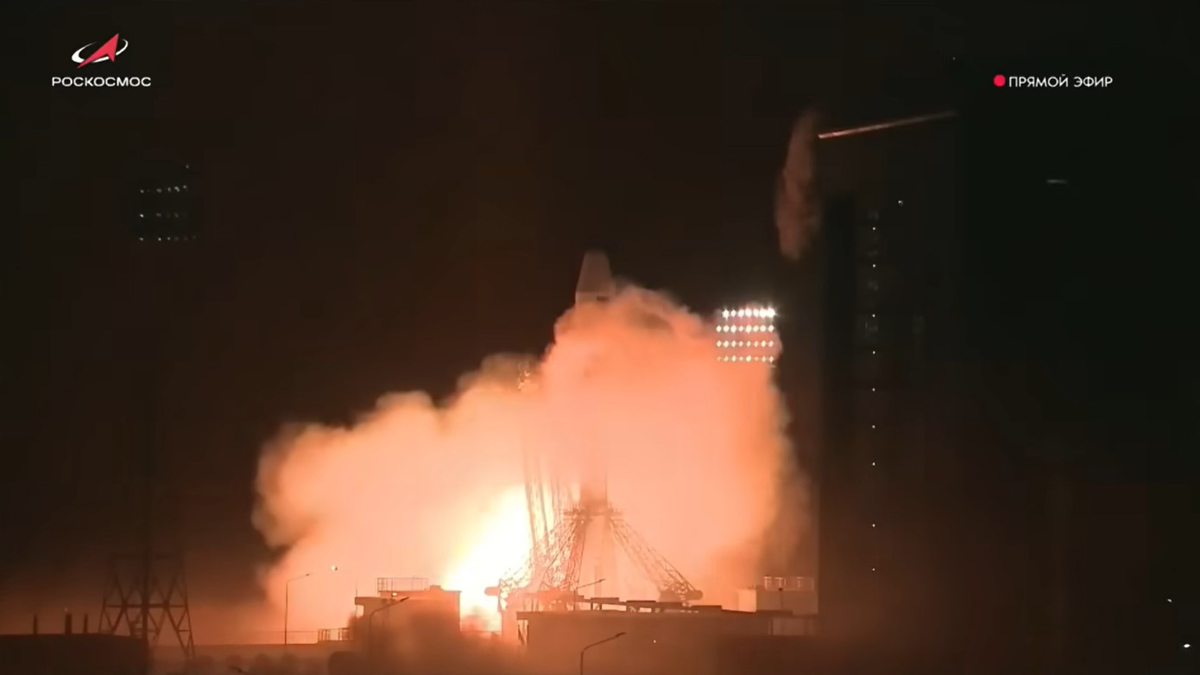 Η Ρωσία εκτόξευσε με επιτυχία 52 δορυφόρους στο διάστημα με τον πύραυλο Soyuz-2.1b