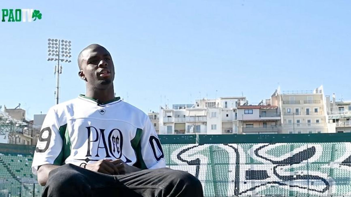 Τεττέη: «Μετά από χρόνια να με θυμούνται ως πρωταθλητή στο “τριφύλλι”»