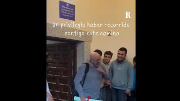 Mαδρίτη: Ο συγκινητικός αποχαιρετισμός σε καθηγητή που συνταξιοδοτείται μετά από 36 χρόνια
