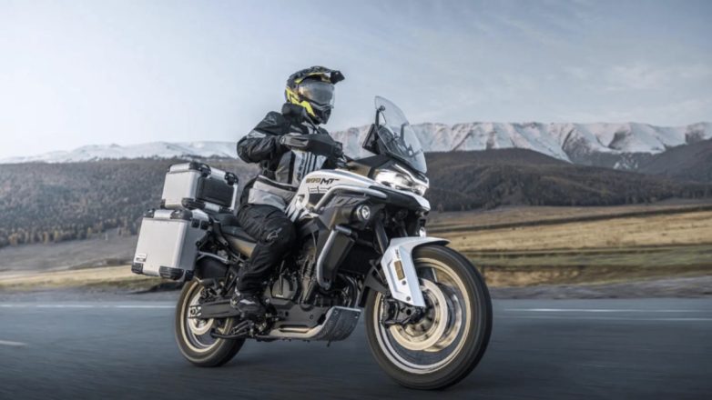 Η CFMoto προσθέτει ημι-ενεργητική ανάρτηση στη νέα 800MT ES