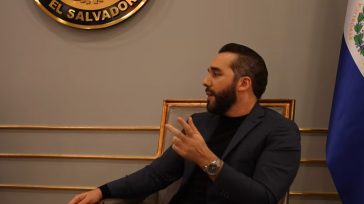 Ελ Σαλβαδόρ: Ο πρόεδρος Μπουκέλε δεν θα απέκλειε το ενδεχόμενο να παραμείνει στην εξουσία για ακόμη 10 χρόνια