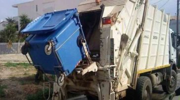 Επιτέθηκαν και τραυμάτισαν υπάλληλο απορριμματοφόρου με πέτρα