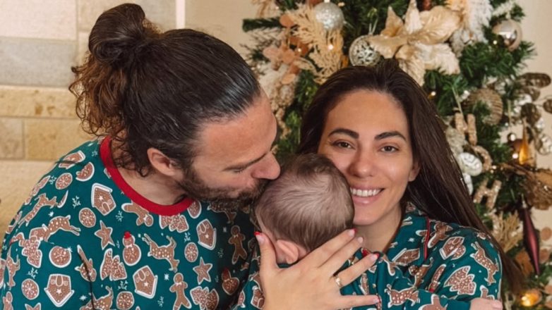 Ευρυδίκη Βαλαβάνη: Η στιγμή που ανακοίνωσε σε οικογένεια και φίλους της ότι περιμένει το πρώτο της παιδί Ευρυδίκη Βαλαβάνη: Η στιγμή που ανακοίνωσε σε οικογένεια και φίλους της ότι περιμένει το πρώτο της παιδί