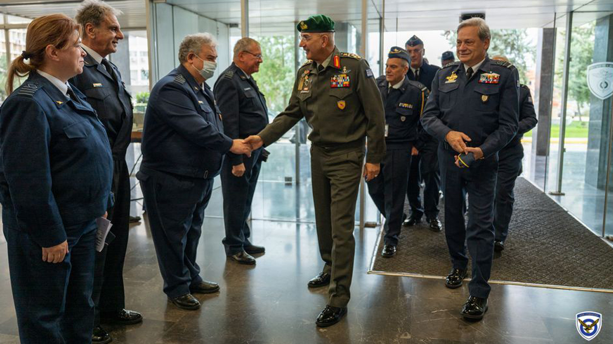 Επίσκεψη των Αρχηγών ΓΕΕΘΑ και ΓΕΑ στο 251 Γενικό Νοσοκομείο Αεροπορίας