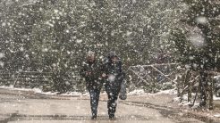 Τσουχτερό κρύο παραμονή και ανήμερα της Πρωτοχρονιάς – Πού θα χιονίσει – Νιφάδες και στην Αττική