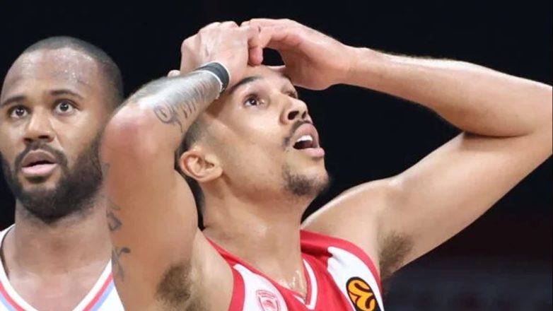 Εξαιρετικά αμφίβολος ο Γουόρντ για το ντέρμπι «αιωνίων» Εξαιρετικά αμφίβολος ο Γουόρντ για το ντέρμπι «αιωνίων»