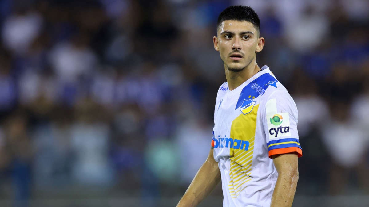 Από τον ΑΠΟΕΛ στο Αγρίνιο ο Σατσιάς