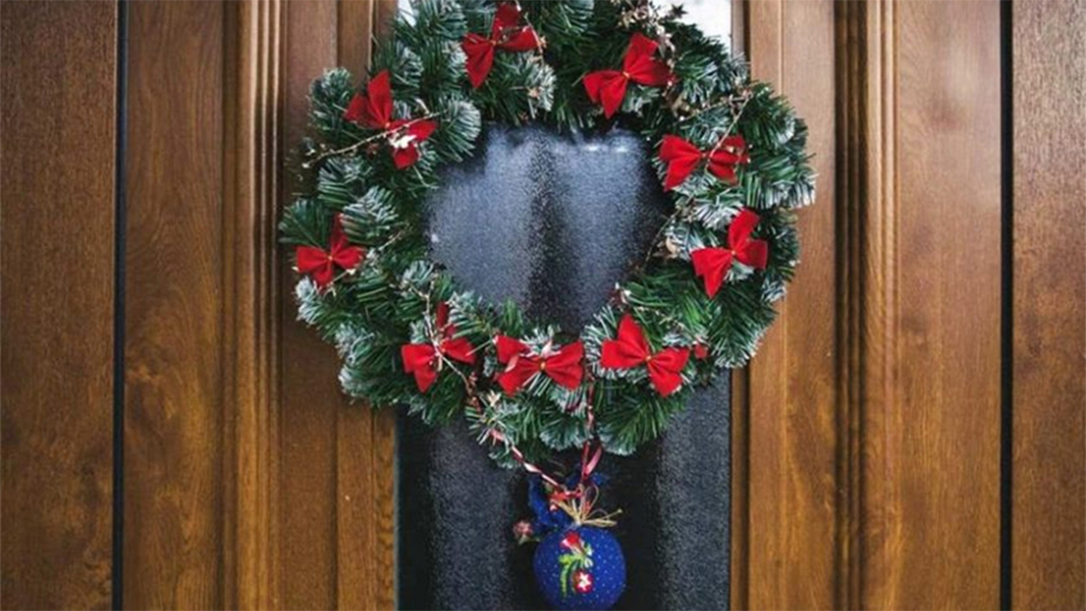 Τι είναι το ποδαρικό; Όλα όσα πρέπει να γνωρίζετε για την πρώτη «καλημέρα» του έτους