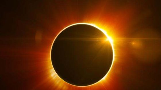 Ολική έκλειψη ηλίου στην Ευρώπη μετά από 27 χρόνια