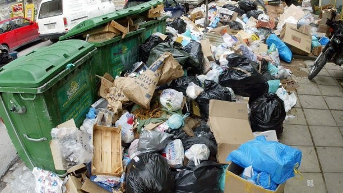 Θεσσαλονίκη: Επτακόσιοι τόνοι απορριμάτων μετά την πρωτοχρονιά