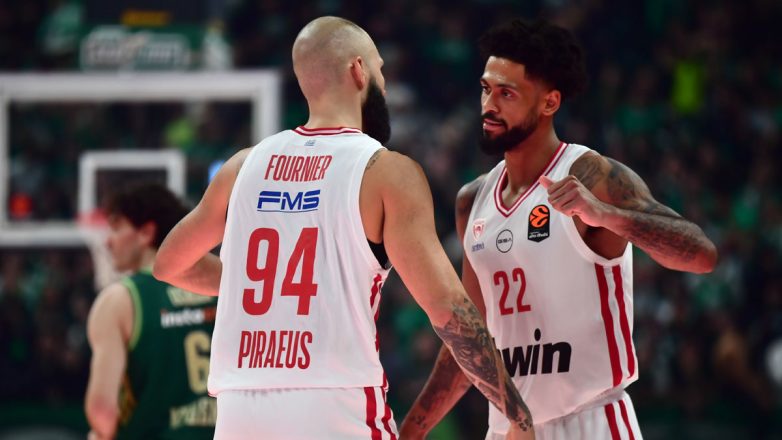 «Ερυθρόλευκο» το ντέρμπι της Ευρωλίγκας, 87-82 ο Ολυμπιακός τον Παναθηναϊκό