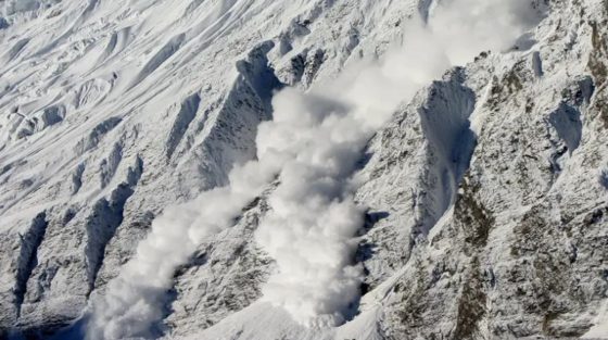 Χιονοστιβάδες στις ιταλικές Άλπεις στοίχισαν τη ζωή σε τουλάχιστον δύο ανθρώπους