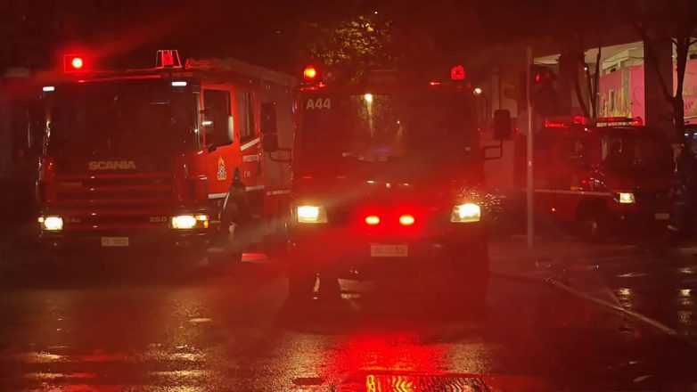 Φωτιά σε διαμέρισμα στο κέντρο της Αθήνας Φωτιά σε διαμέρισμα στο κέντρο της Αθήνας