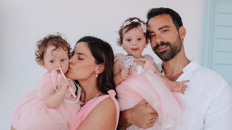 Χριστίνα Μπόμπα – Σάκης Τανιμανίδης: Οικογενειακές στιγμές σε εξωτικό προορισμό με τις δίδυμες κόρες τους Χριστίνα Μπόμπα – Σάκης Τανιμανίδης: Οικογενειακές στιγμές σε εξωτικό προορισμό με τις δίδυμες κόρες τους