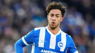 Αγγλία: Ασίστ ο Κωστούλας στο πρώτο του ματς στο αρχικό σχήμα της Μπράιτον