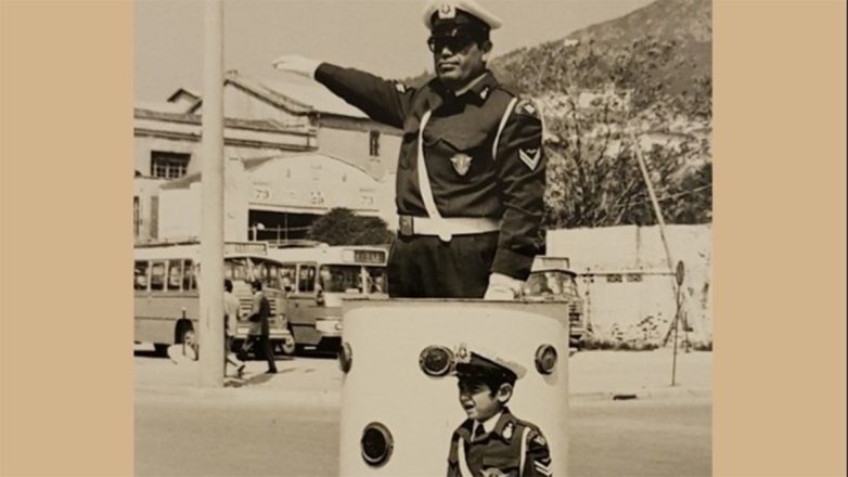 Ο πρώτος σκιέρ τροχονόμος, το «βαρέλι» των γιορτών και η εξαφάνισή τους Ο πρώτος σκιέρ τροχονόμος, το «βαρέλι» των γιορτών και η εξαφάνισή τους