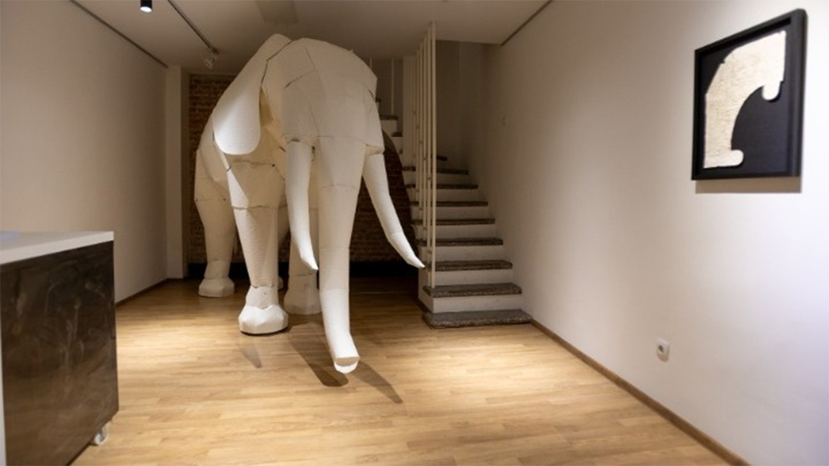 Δράμα: Ένας «Ελέφαντας στο Δωμάτιο» του Γιάννη Καπέλλου ως «πράξη ανυπακοής» στην Gallery13