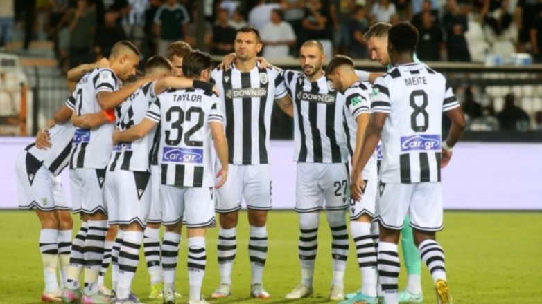 Τρία εισιτήρια ζητούν κατόχους Τρία εισιτήρια ζητούν κατόχους