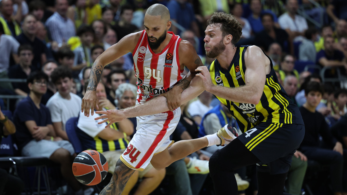 Λύγισε στην Πόλη ο Ολυμπιακός – Τον νίκησαν η Φενέρ και οι… απουσίες του!