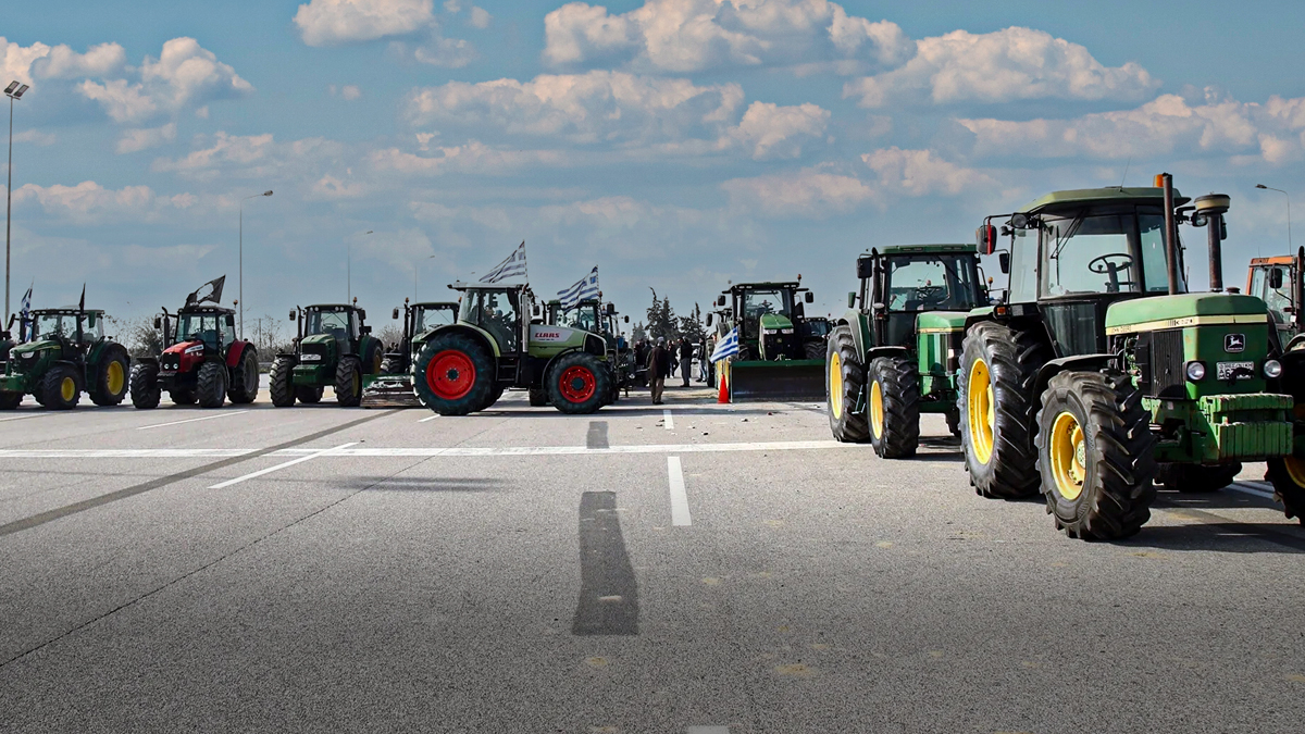 Αγρότες: Στο 6% ο ΦΠΑ για ζωοτροφές και λιπάσματα