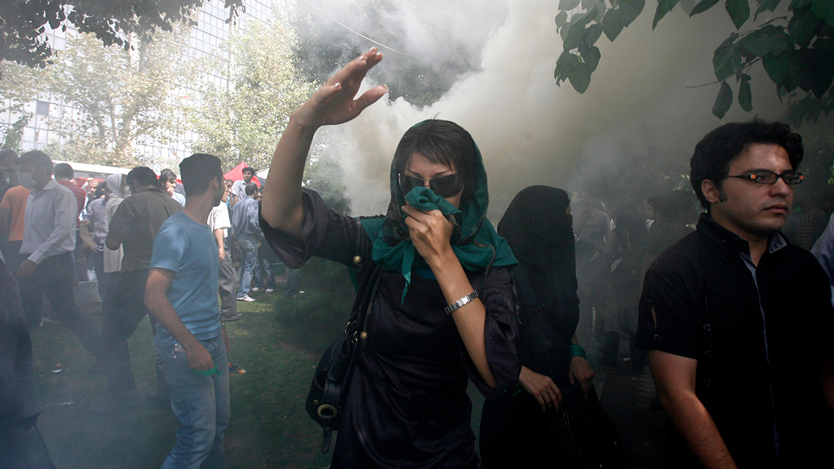 Κλιμακώνεται η κρίση στο Ιράν – 36 νεκροί