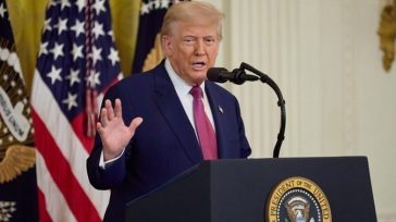 Τραμπ: «H Βενεζουέλα θα παραδώσει ως και 50 εκατ. βαρέλια πετρελαίου στις ΗΠΑ»