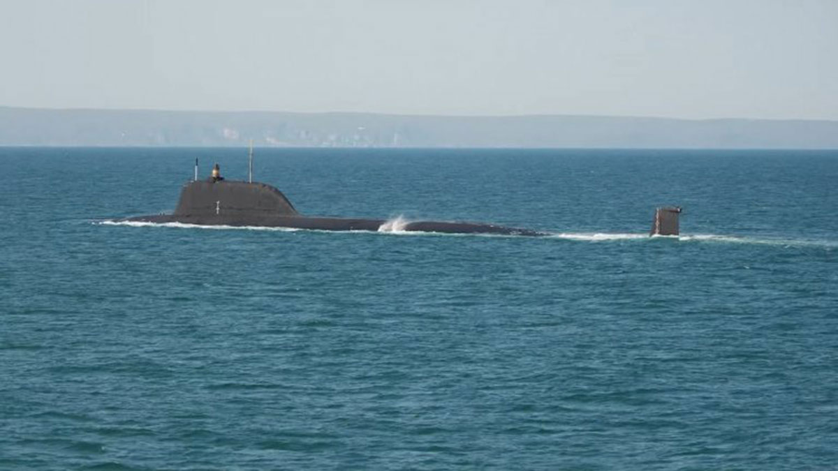Η Ρωσία έστειλε υποβρύχιο να συνοδεύσει άδειο δεξαμενόπλοιο που θέλουν να κατάσχουν οι ΗΠΑ ανοικτά της Βενεζουέλας