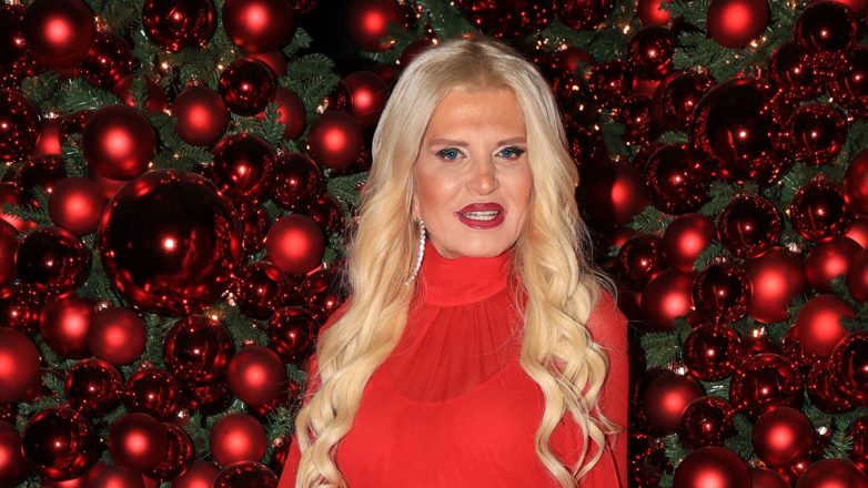 Μαρίνα Σταυράκη: Η εντυπωσιακή εμφάνιση στα μπουζούκια – Το κόκκινο φόρεμα που έκλεψε τις εντυπώσεις