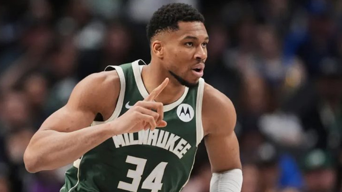 Αντετοκούνμπο: «Θέλω να μείνω στους Μπακς για την υπόλοιπη καριέρα μου»