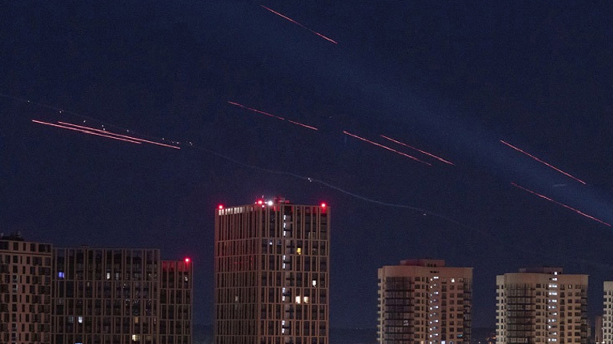 Ουκρανία: Τουλάχιστον τέσσερις νεκροί από ρωσικά πλήγματα στο Κίεβο