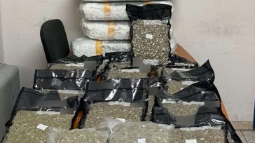 Εντοπίστηκαν πάνω από 45 κιλά κάνναβης σε όχημα στην Ομόνοια