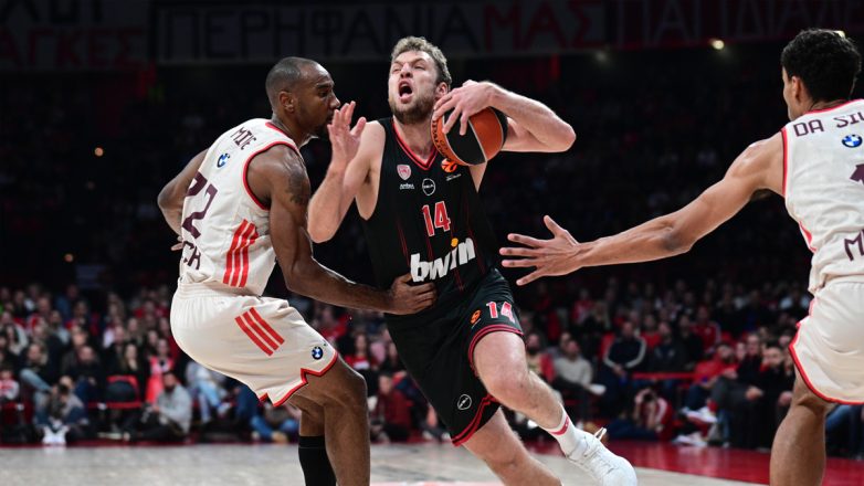 Πύρρειος νίκη (95-80) για τον Ολυμπιακό απέναντι στην Μπάγερν Πύρρειος νίκη (95-80) για τον Ολυμπιακό απέναντι στην Μπάγερν