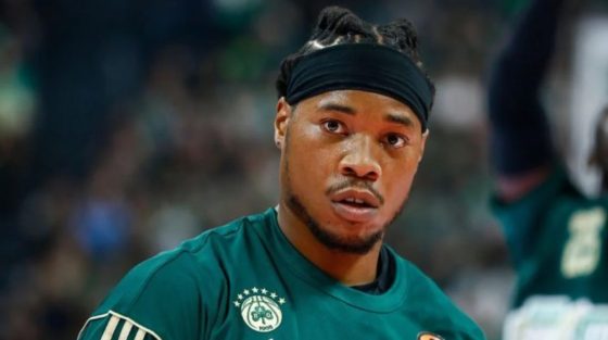 Χολμς: «Εγώ δεν θα πνιγώ»