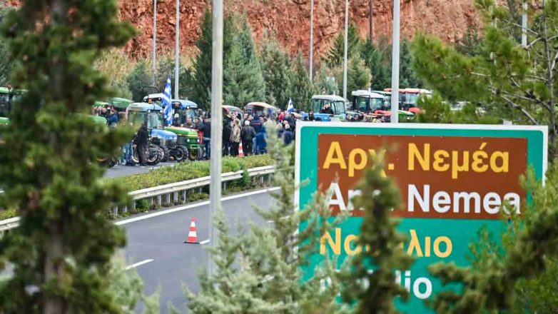 Δικογραφία κατά των αγροτών για το επικίνδυνο μπλόκο στην Ε.Ο Κορίνθου – Τριπόλεως